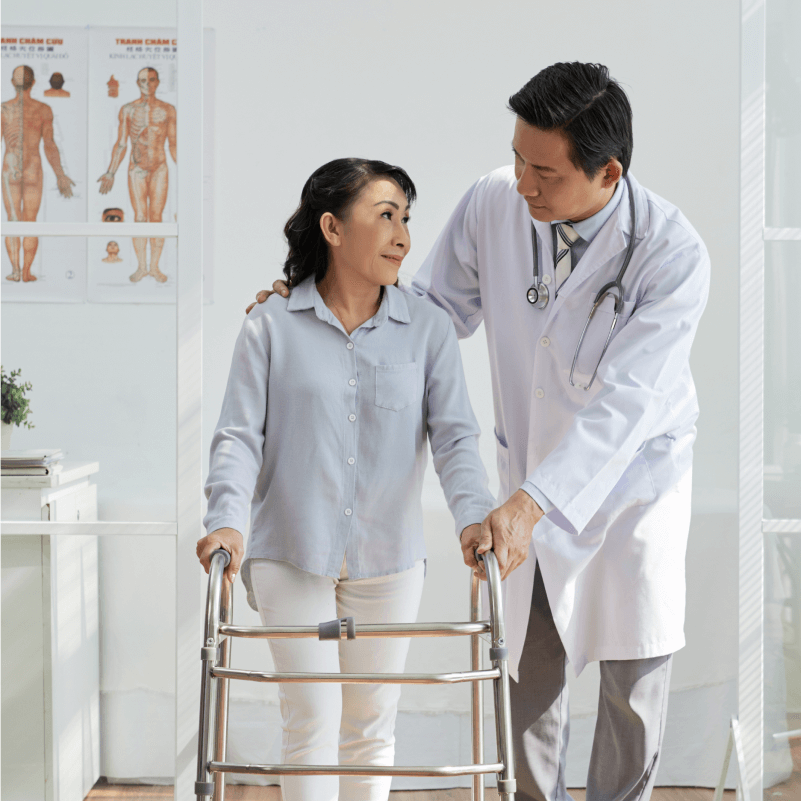 Người bệnh đang trong quá <br> trình phục hồi hoặc sau <br> phẫu thuật